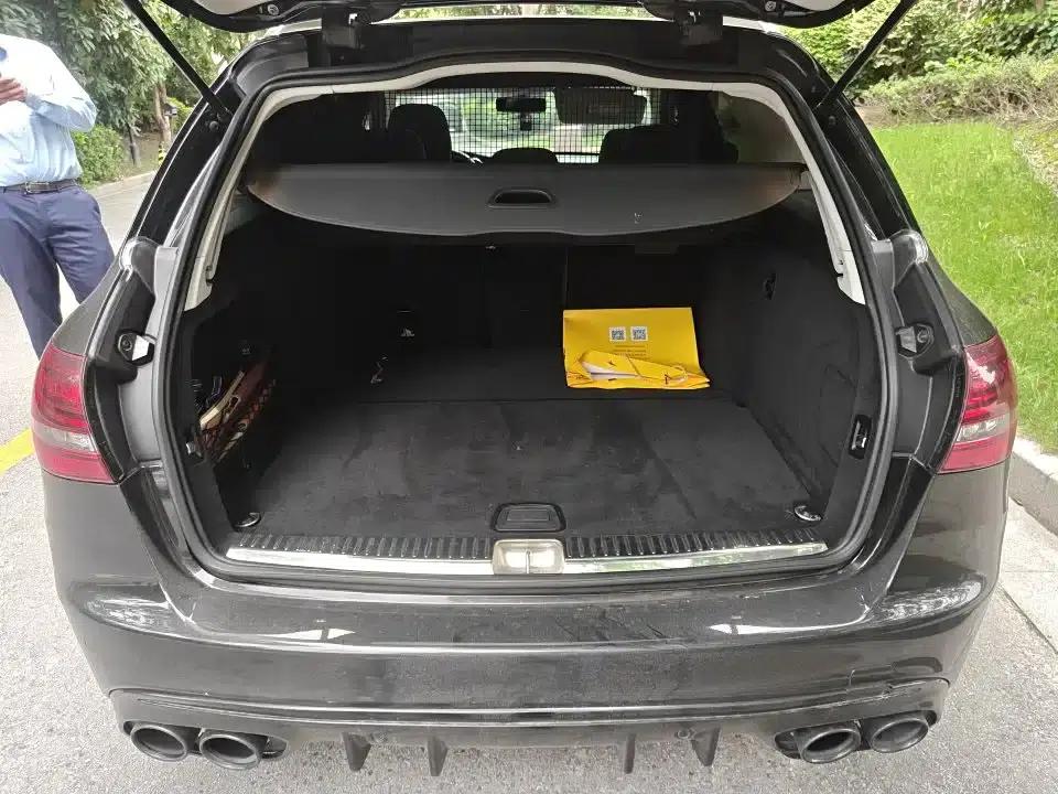 Imported Mercedes-Benz C-Class 2019 C 300 Estate — миниатюра 9