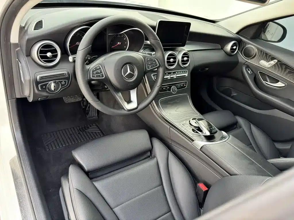 Imported Mercedes-Benz C-Class 2018 C 200 Estate — миниатюра 6