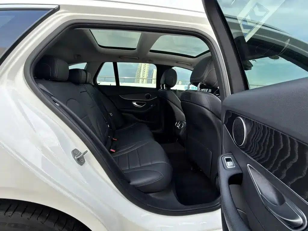 Imported Mercedes-Benz C-Class 2018 C 200 Estate — миниатюра 9