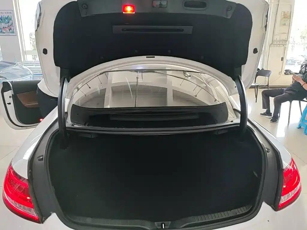 Imported Mercedes-Benz C-Class 2017 C 200 Coupe — миниатюра 19