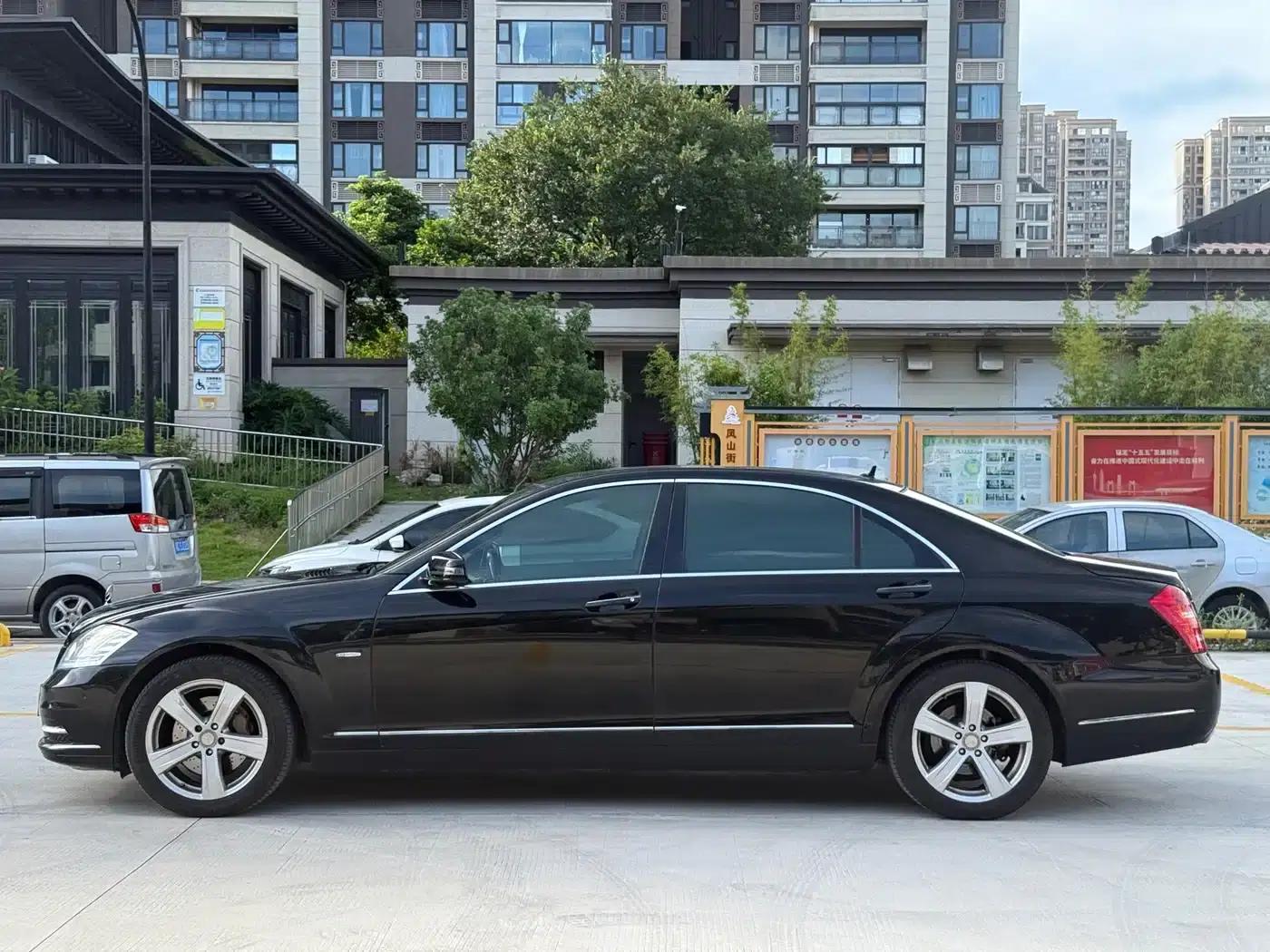 2010 Mercedes-Benz S-Class S 400 L HYBRID — миниатюра 3