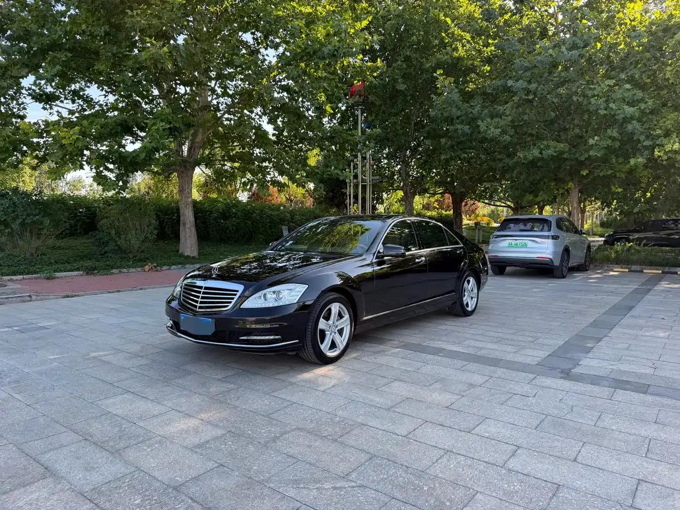 Mercedes-Benz S-Class 2012 S 300 L Grand Edition — миниатюра 1