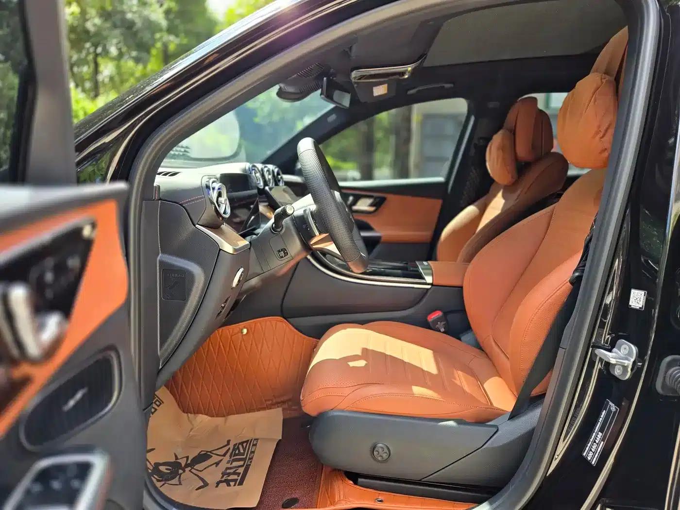 2024 Mercedes-Benz GLC 260 L 4MATIC Dynamic 5-seater — миниатюра 4