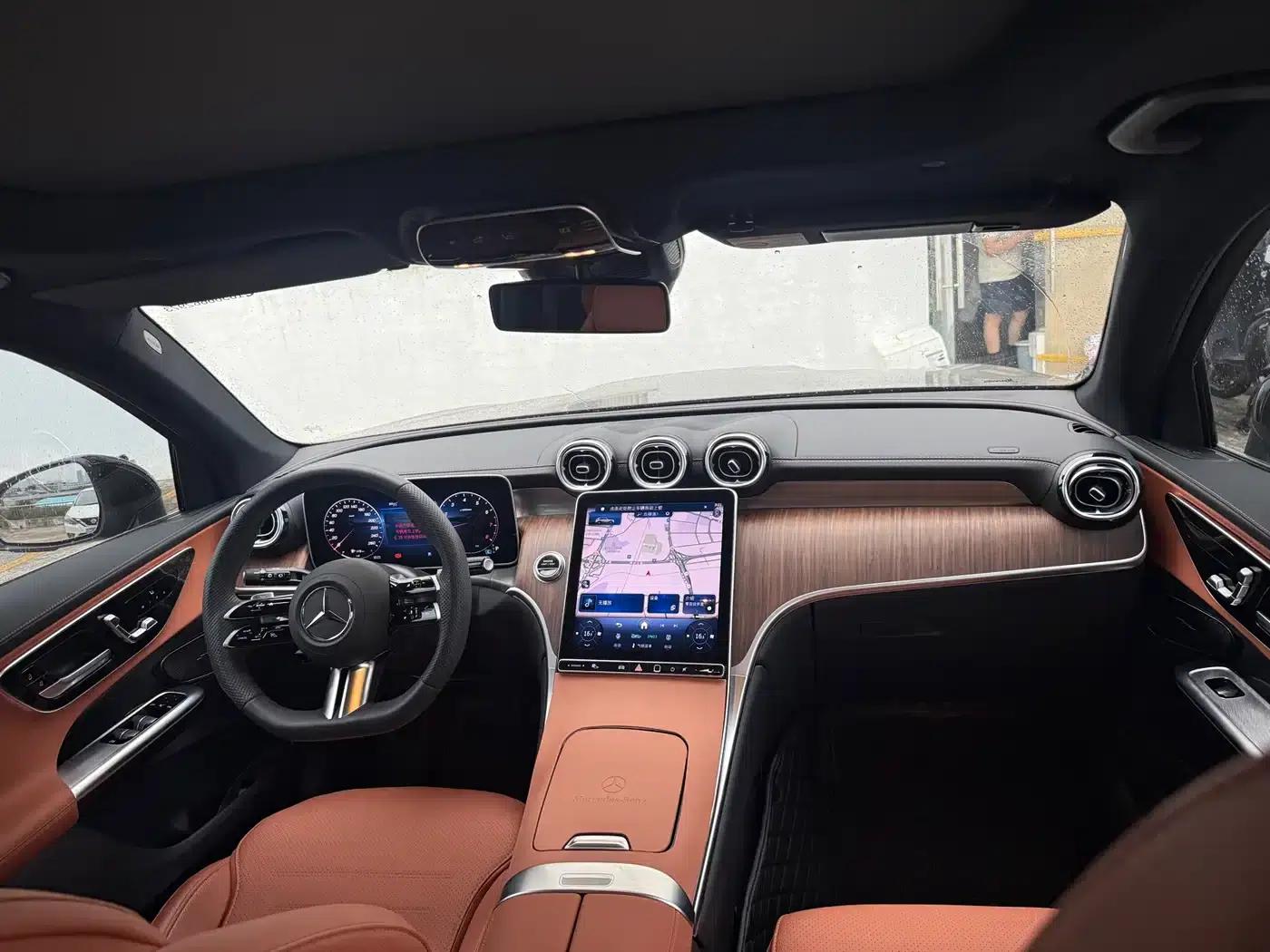 2025 Mercedes-Benz GLC Facelift: GLC 300 L 4MATIC Dynamic 5-Seater — миниатюра 6
