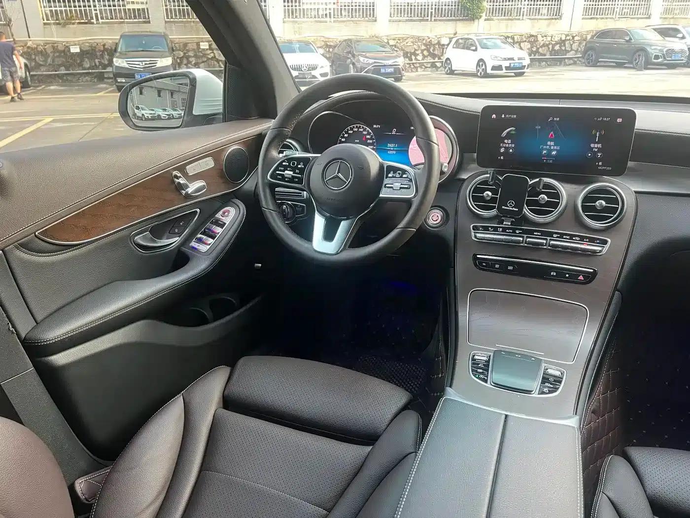2020 Mercedes-Benz GLC 260 L 4MATIC Luxury — миниатюра 11