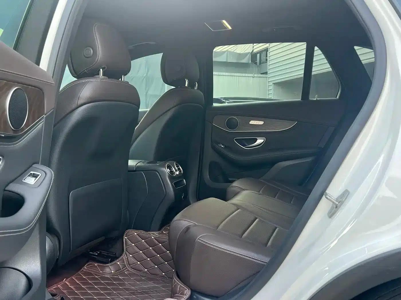 2020 Mercedes-Benz GLC 260 L 4MATIC Luxury — миниатюра 13
