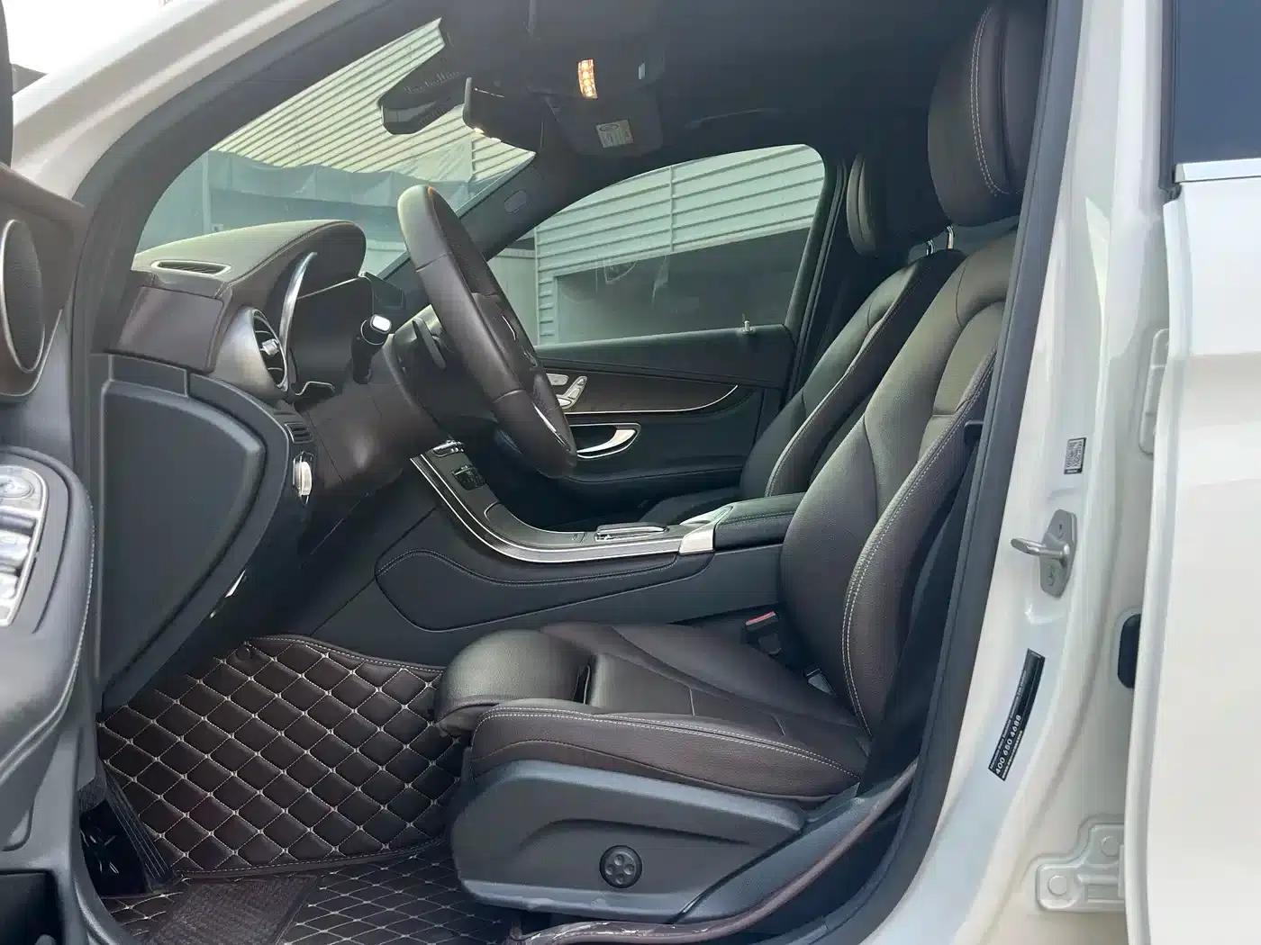 2020 Mercedes-Benz GLC 260 L 4MATIC Luxury — миниатюра 14