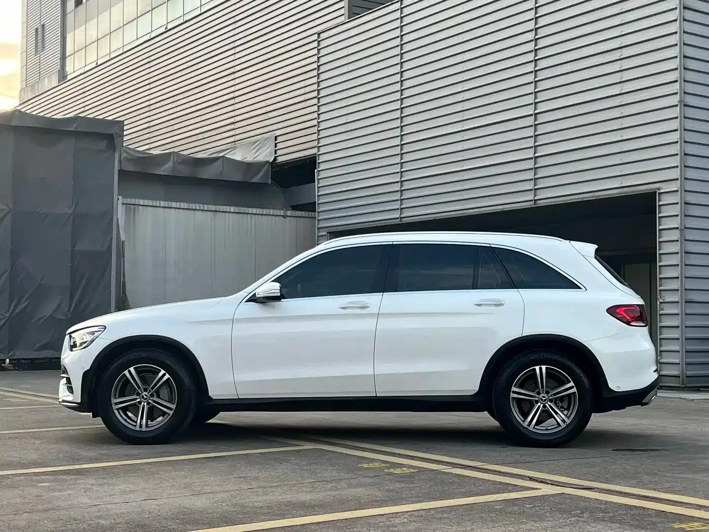 2020 Mercedes-Benz GLC 260 L 4MATIC Luxury — миниатюра 4