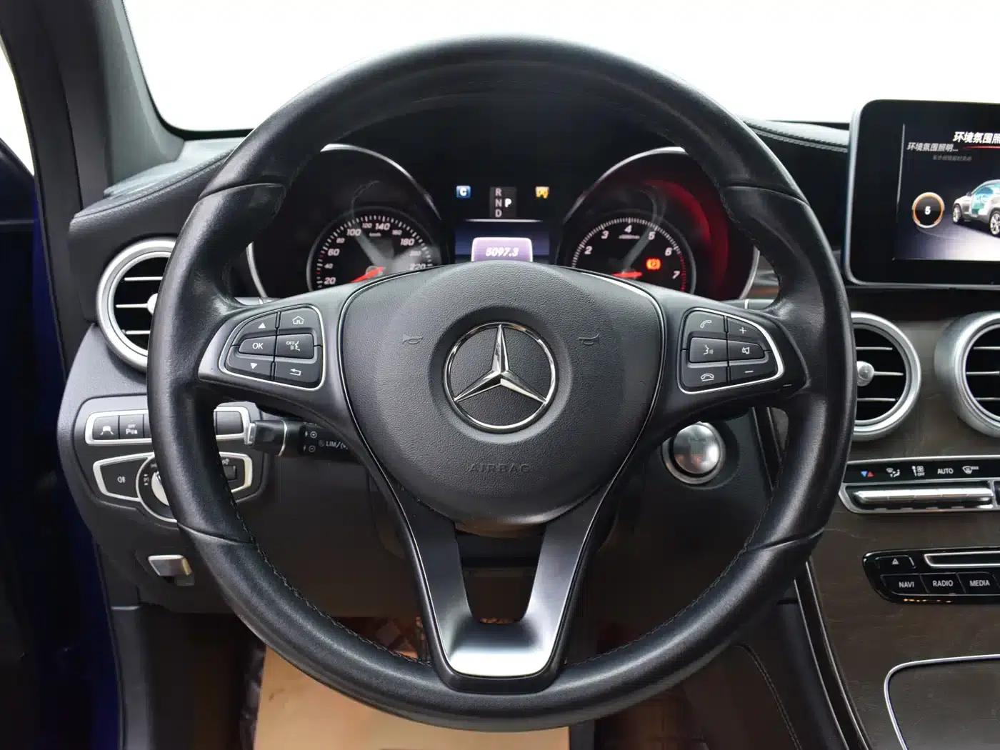 2019 Mercedes-Benz GLC 300 L 4MATIC Dynamic — миниатюра 12