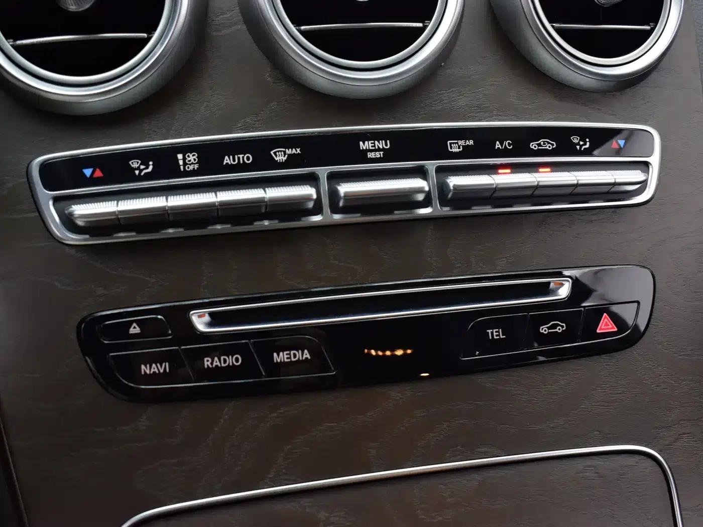 2019 Mercedes-Benz GLC 300 L 4MATIC Dynamic — миниатюра 17