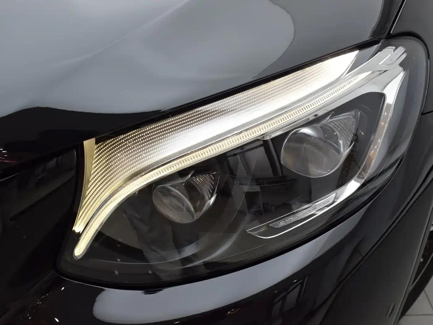 2019 Mercedes-Benz GLC 300 L 4MATIC Dynamic — миниатюра 21