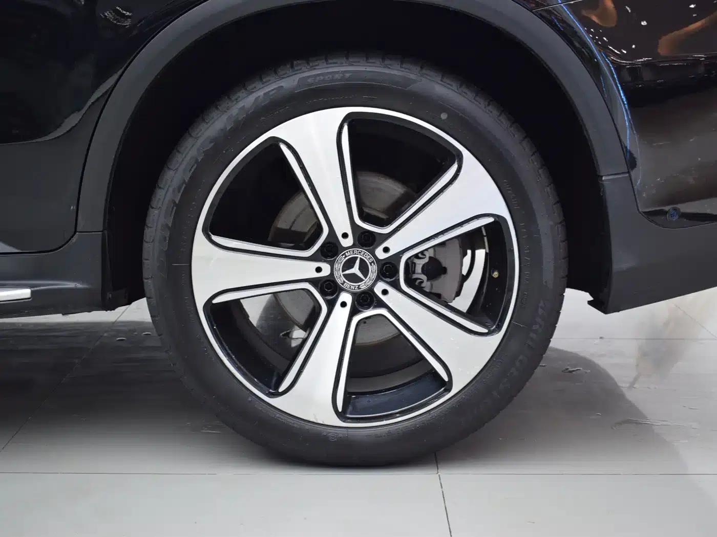 2019 Mercedes-Benz GLC 300 L 4MATIC Dynamic — миниатюра 22