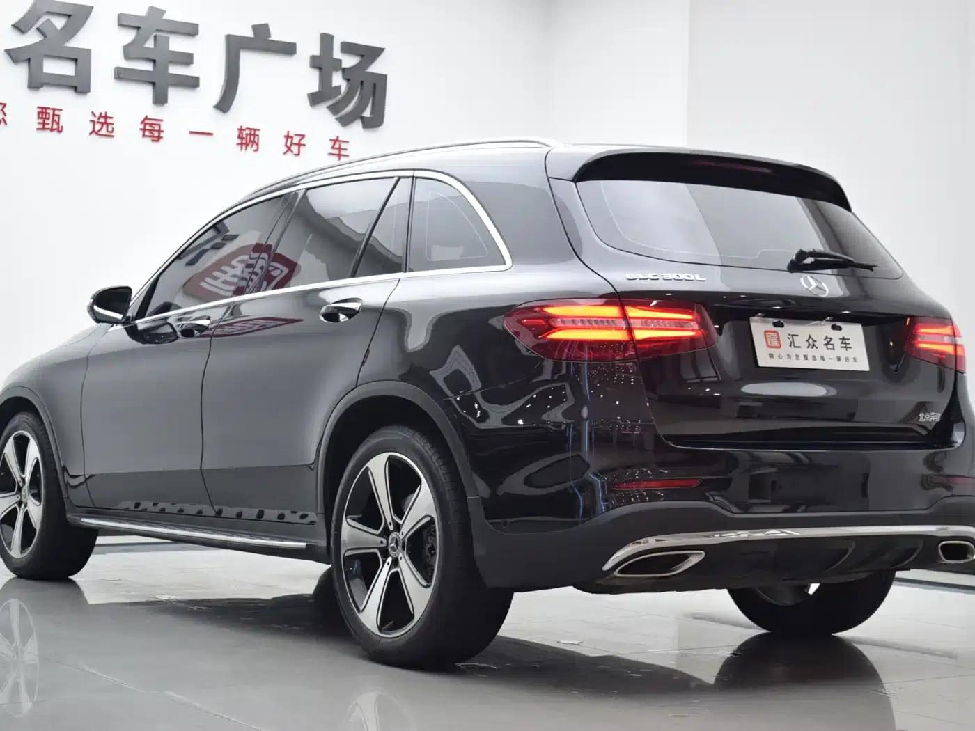 2019 Mercedes-Benz GLC 300 L 4MATIC Dynamic — миниатюра 23