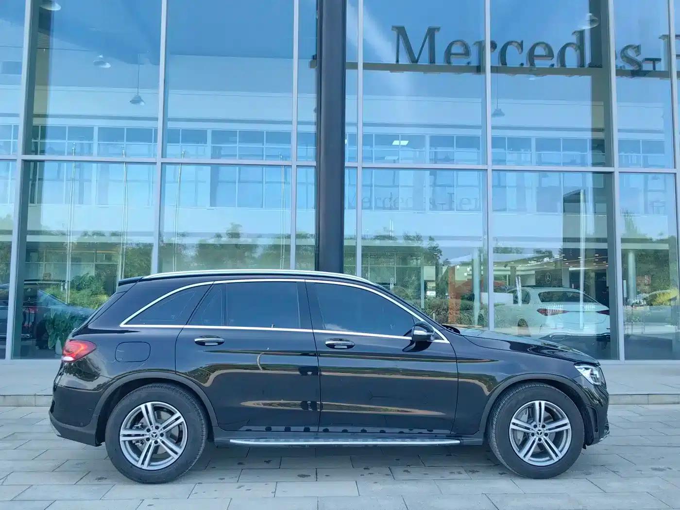2020 Mercedes-Benz GLC 260 L 4MATIC Luxury — миниатюра 3