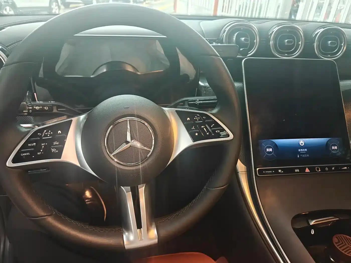 2024 Mercedes-Benz GLC 260 L 4MATIC Dynamic 5-seater — миниатюра 5