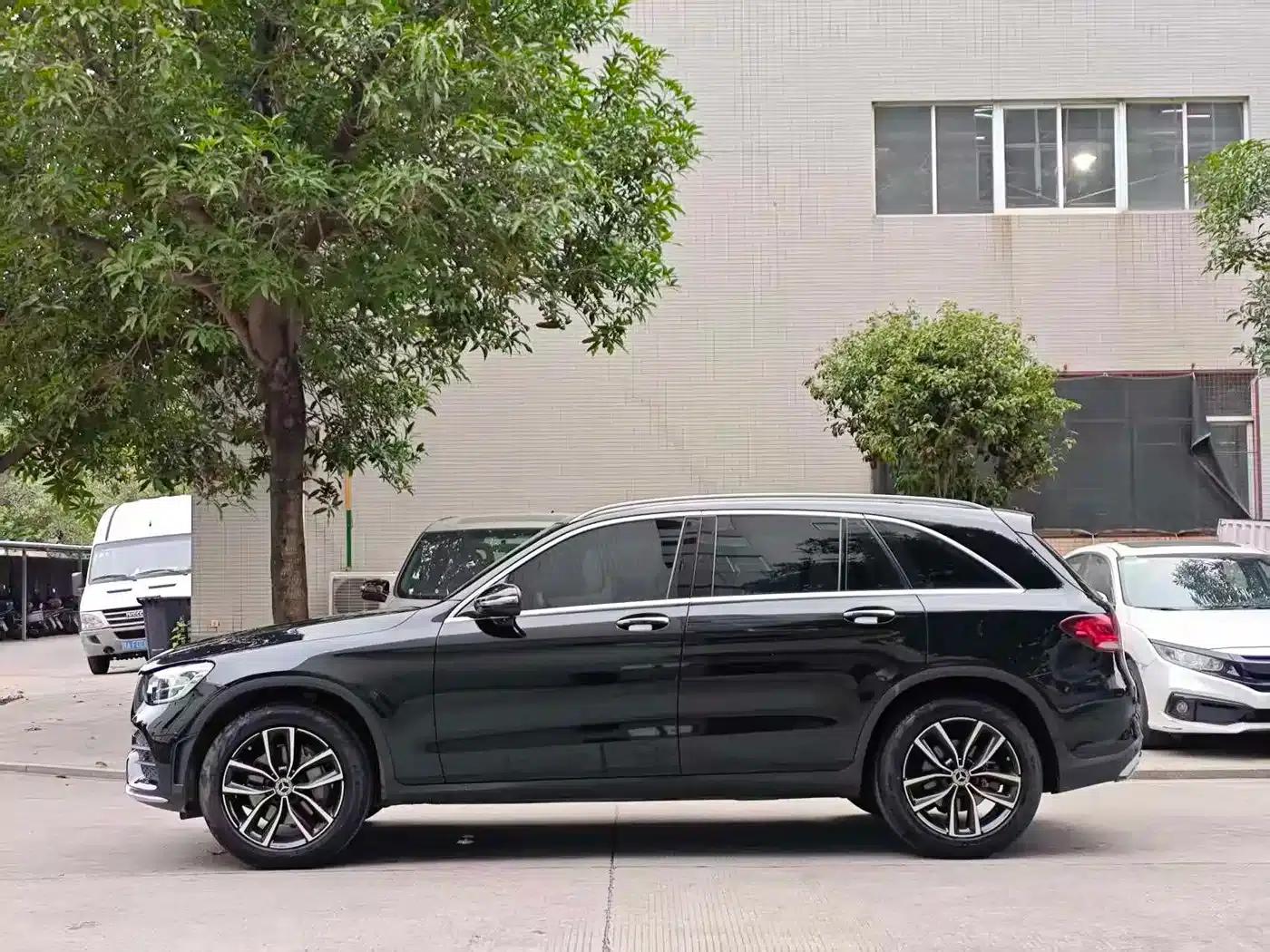 Mercedes-Benz GLC 2022 Facelift - GLC 260 L 4MATIC Luxury — миниатюра 3