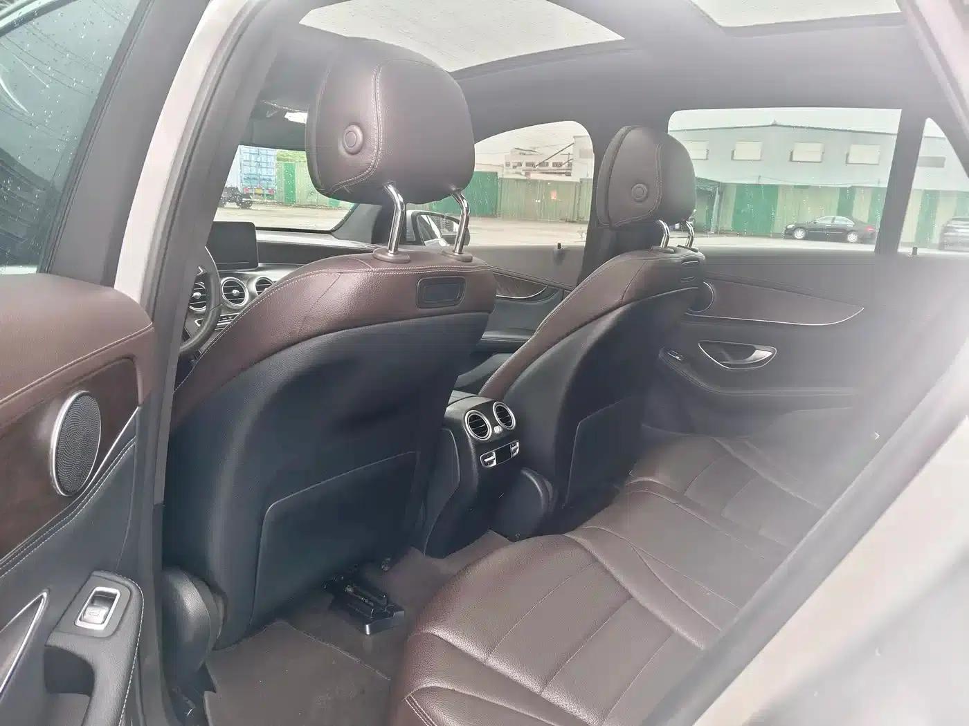 2016 Mercedes-Benz GLC 300 4MATIC Dynamic — миниатюра 11
