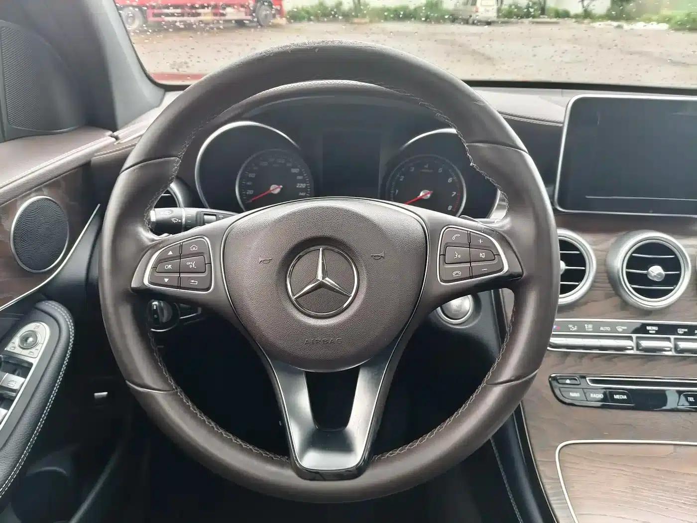 2016 Mercedes-Benz GLC 300 4MATIC Dynamic — миниатюра 15