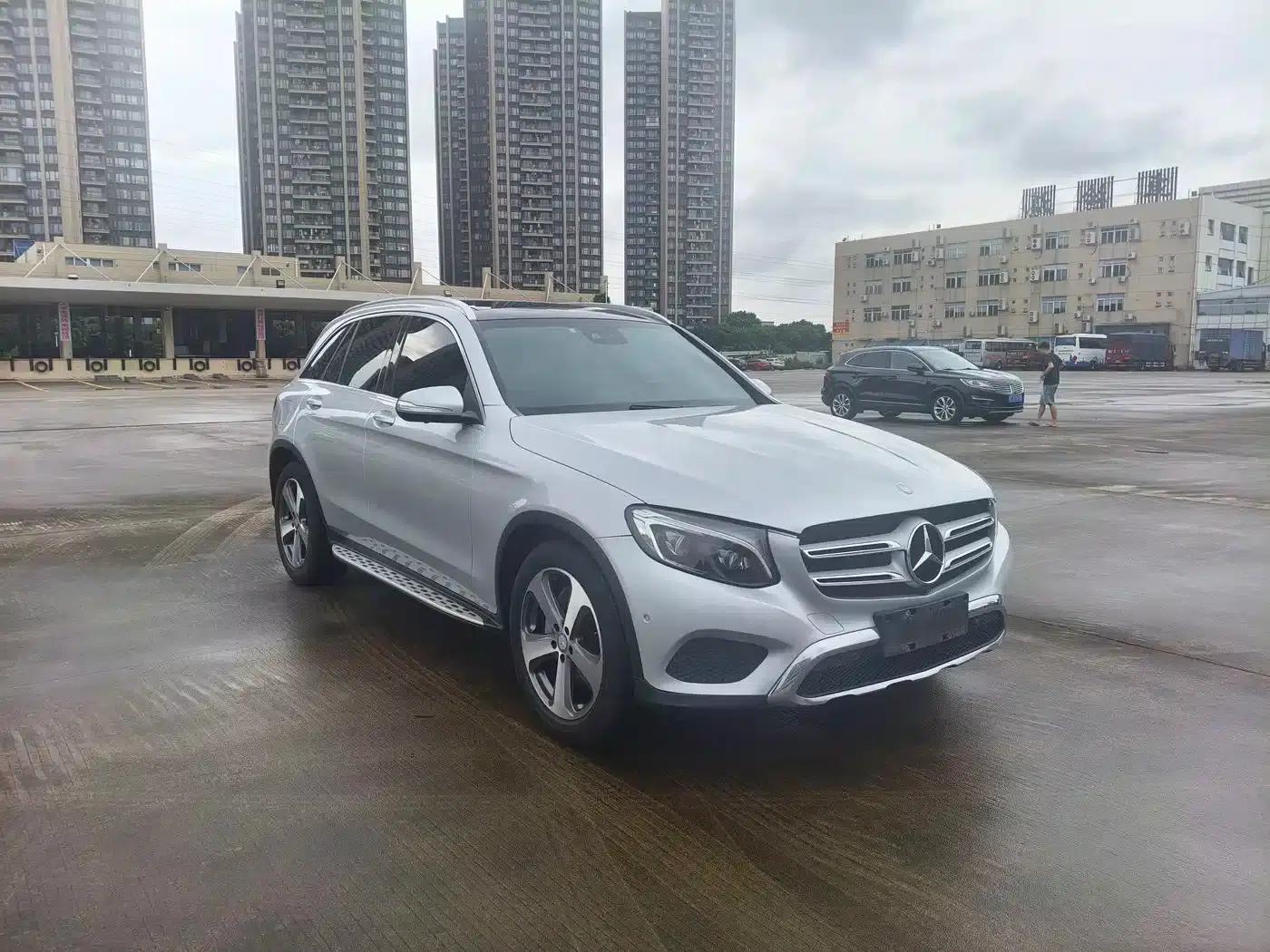 2016 Mercedes-Benz GLC 300 4MATIC Dynamic — миниатюра 3