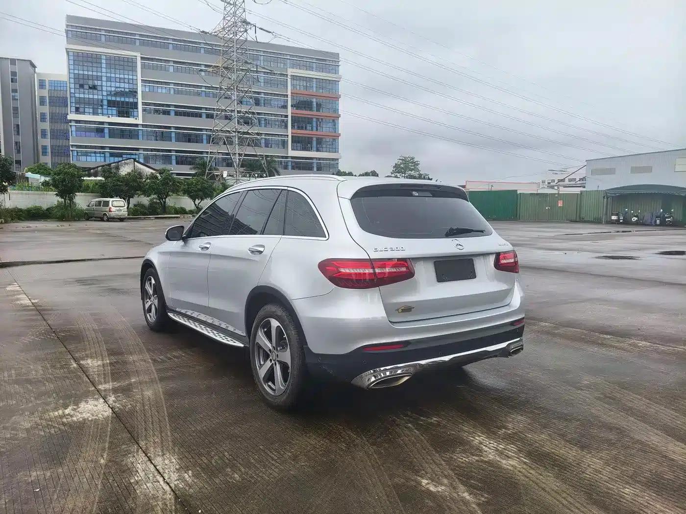 2016 Mercedes-Benz GLC 300 4MATIC Dynamic — миниатюра 4