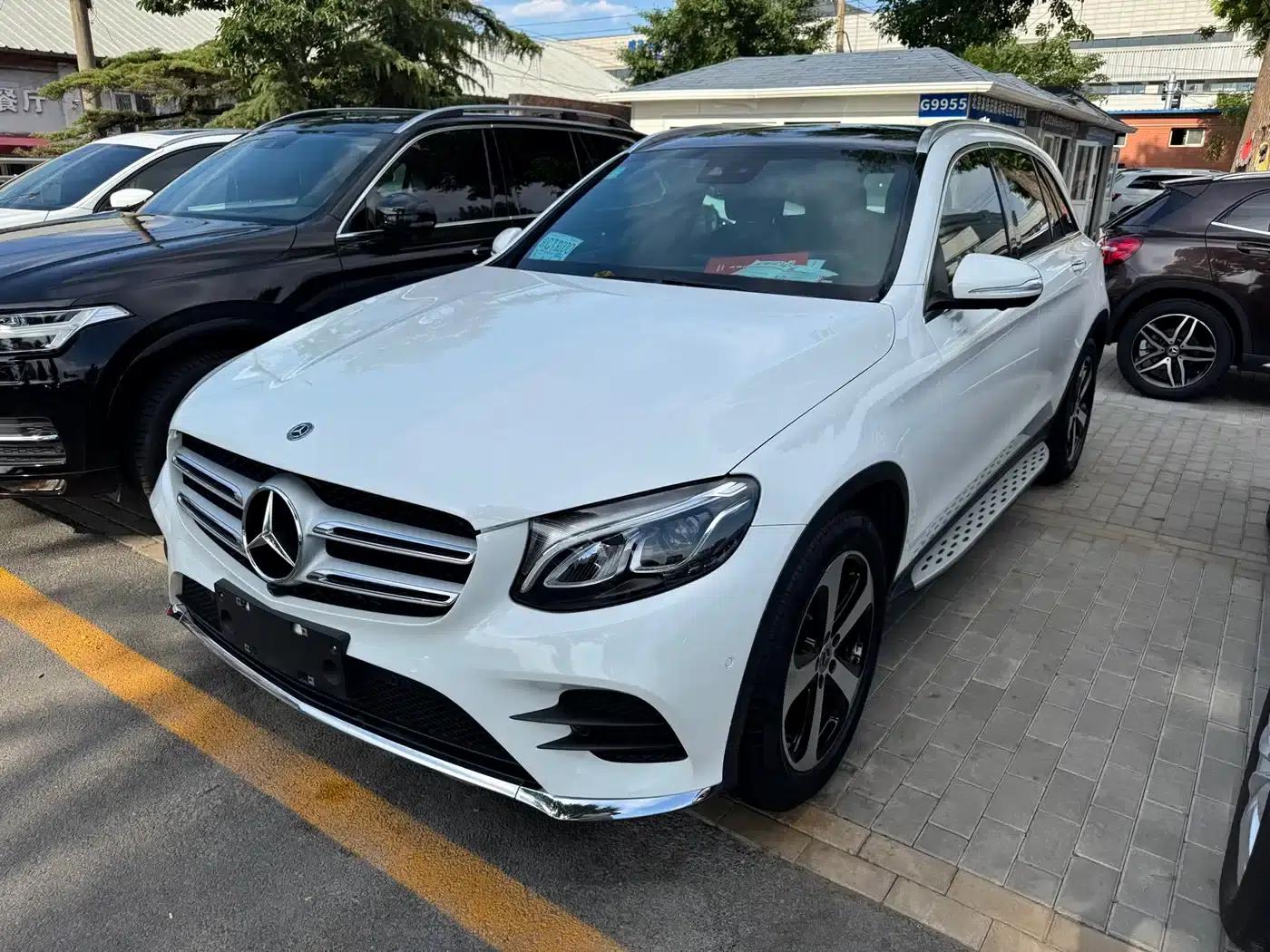 Mercedes-Benz GLC 2019 GLC 260 4MATIC Luxury — миниатюра 1