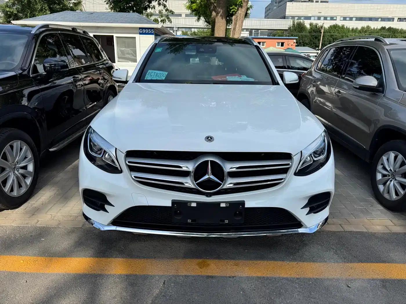 Mercedes-Benz GLC 2019 GLC 260 4MATIC Luxury — миниатюра 2