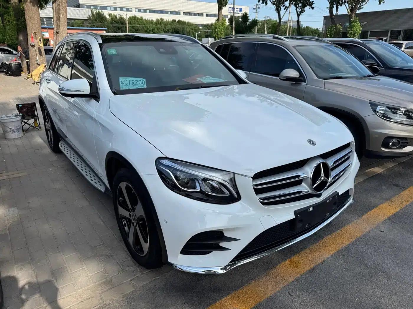 Mercedes-Benz GLC 2019 GLC 260 4MATIC Luxury — миниатюра 3