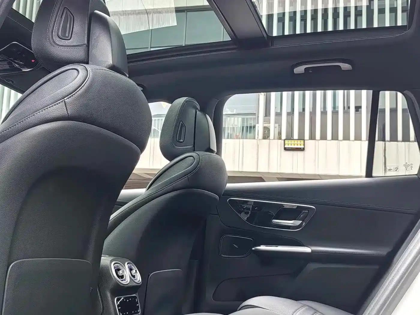 2023 Mercedes-Benz GLC 300 L 4MATIC Dynamic 5-seater — миниатюра 7