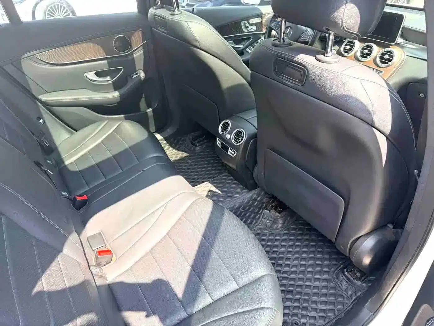 2017 Mercedes-Benz GLC 300 4MATIC Dynamic — миниатюра 11