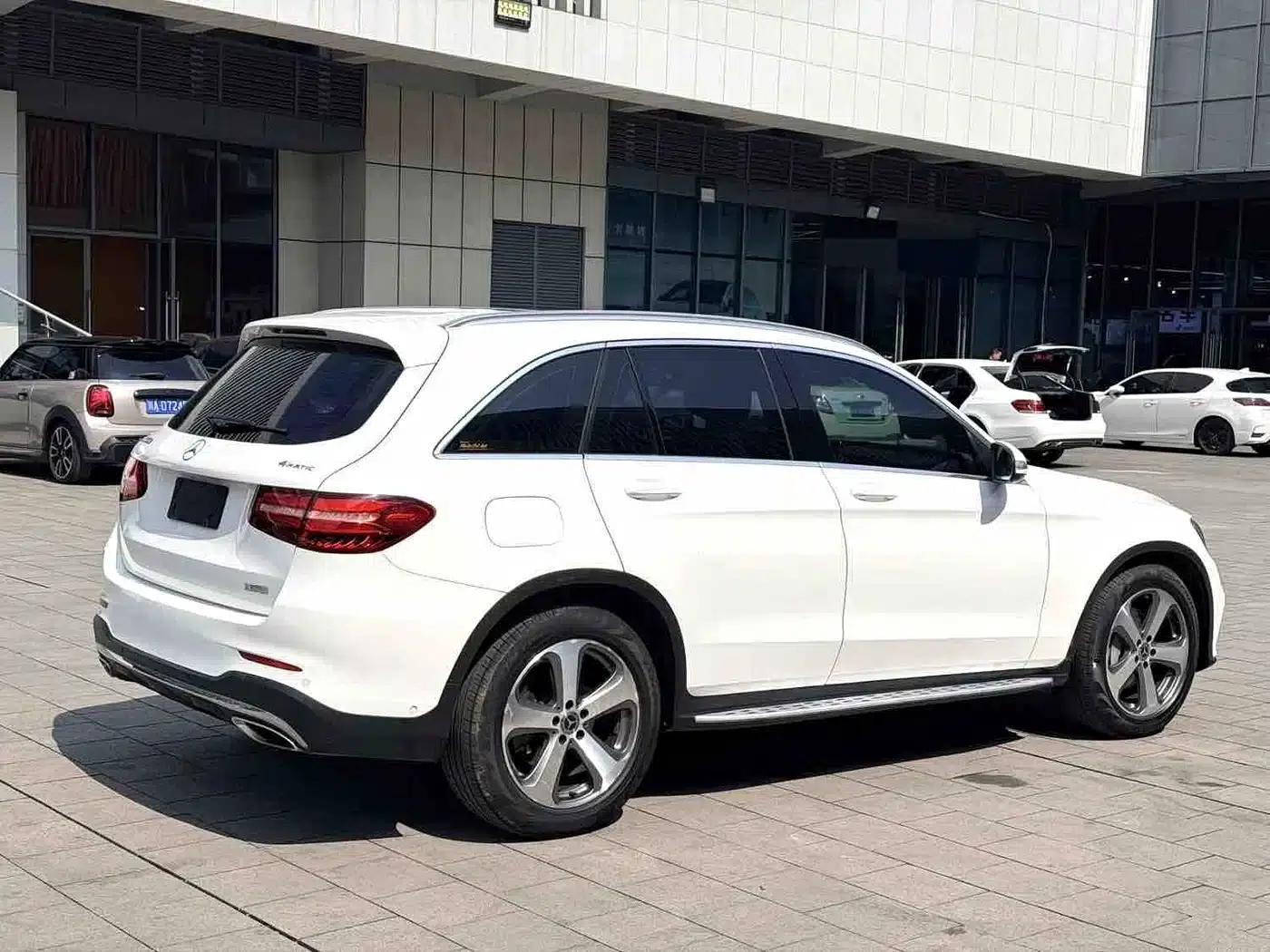 2017 Mercedes-Benz GLC 300 4MATIC Dynamic — миниатюра 7