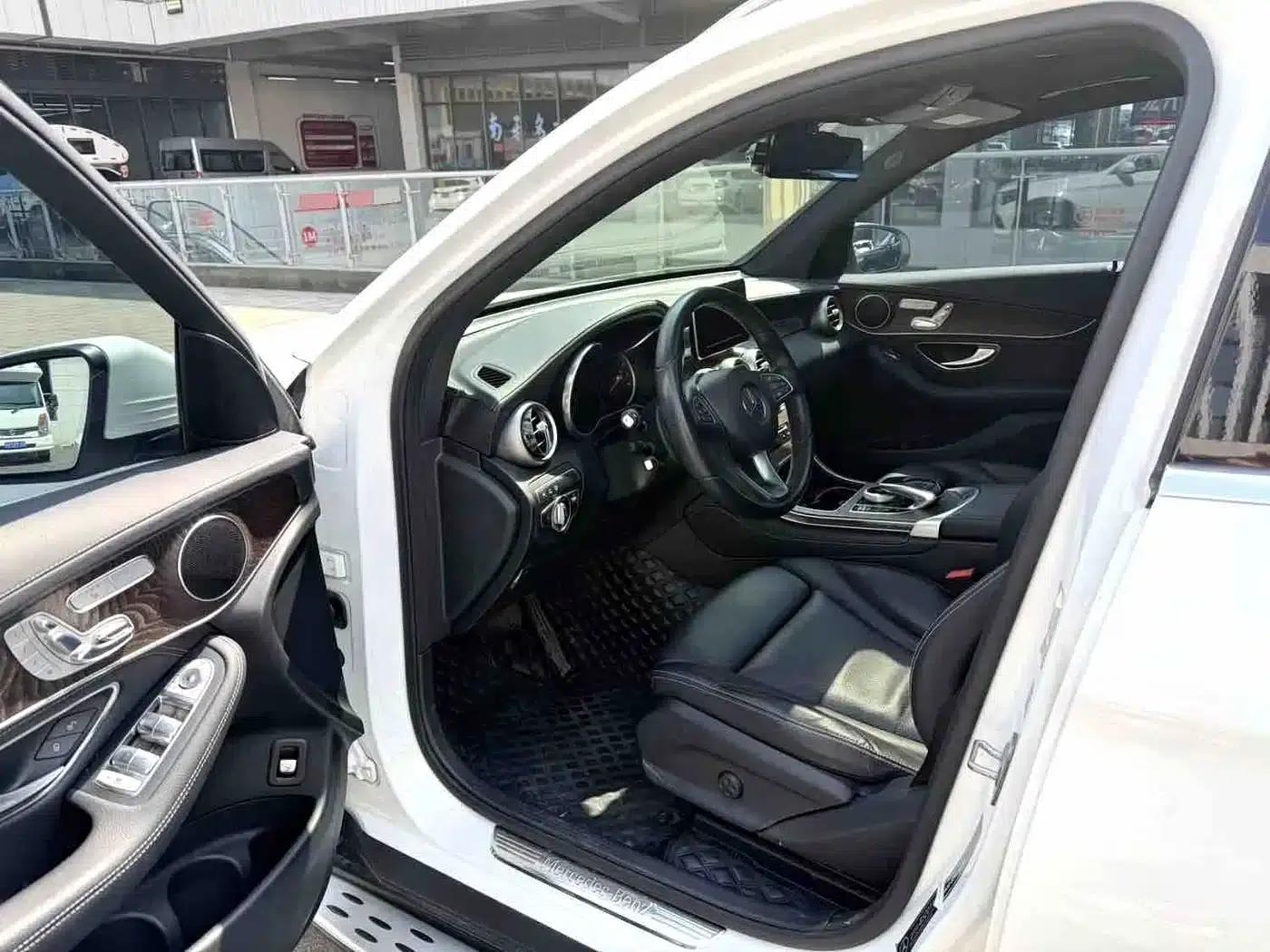 2017 Mercedes-Benz GLC 300 4MATIC Dynamic — миниатюра 8