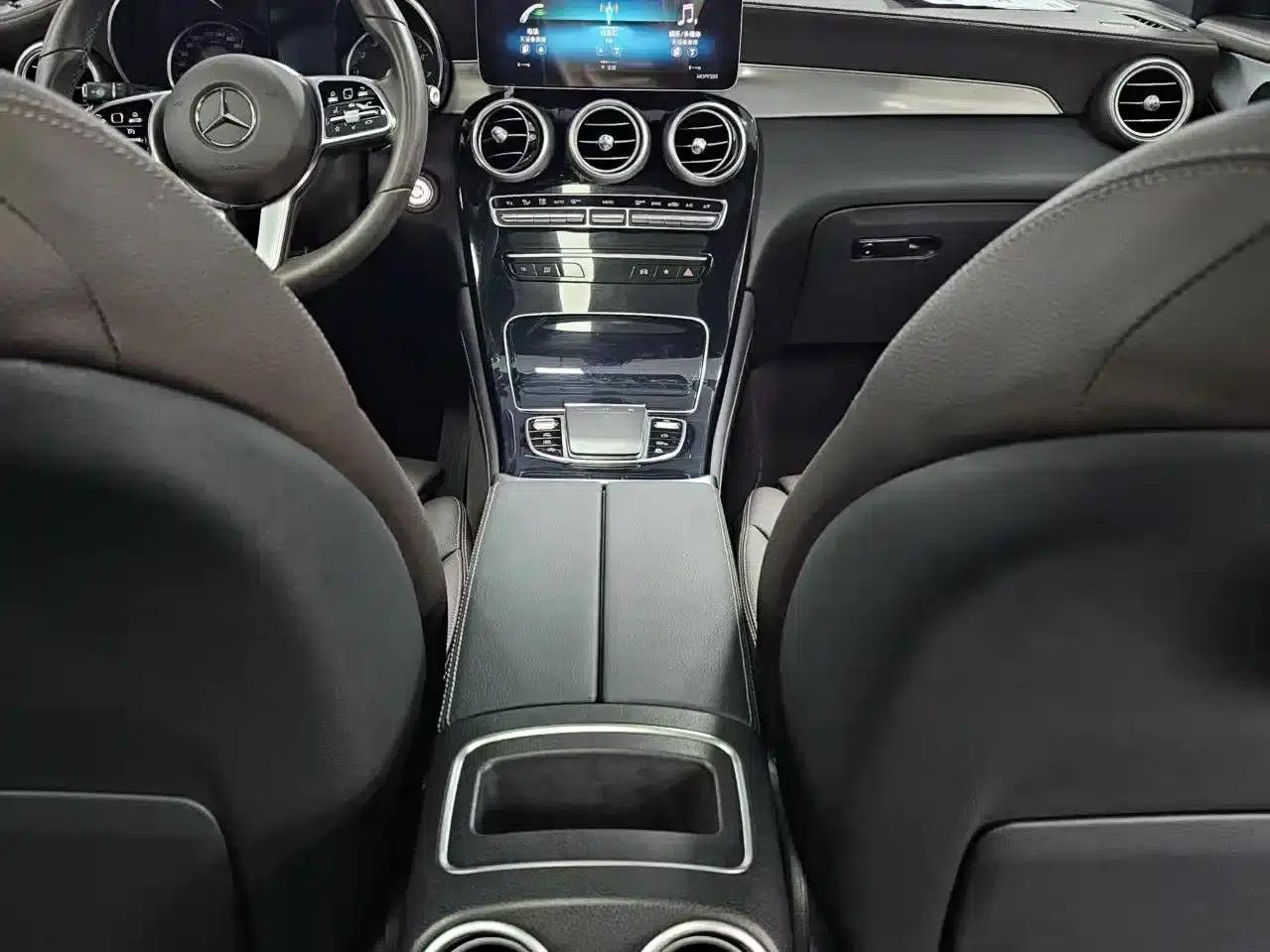 2020 Mercedes-Benz GLC 260 L 4MATIC Dynamic — миниатюра 13