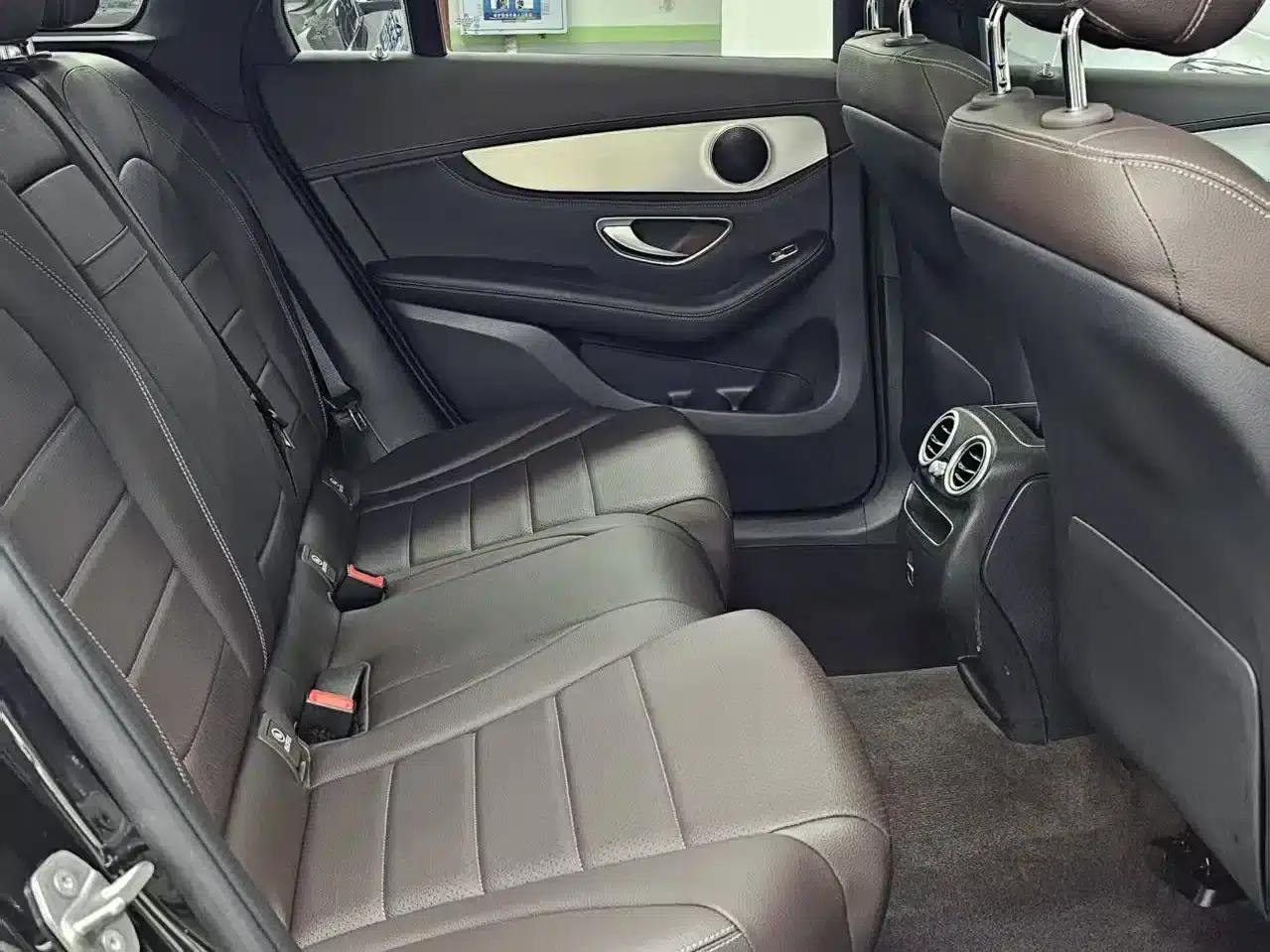 2020 Mercedes-Benz GLC 260 L 4MATIC Dynamic — миниатюра 16