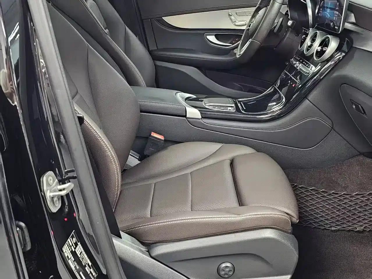 2020 Mercedes-Benz GLC 260 L 4MATIC Dynamic — миниатюра 17