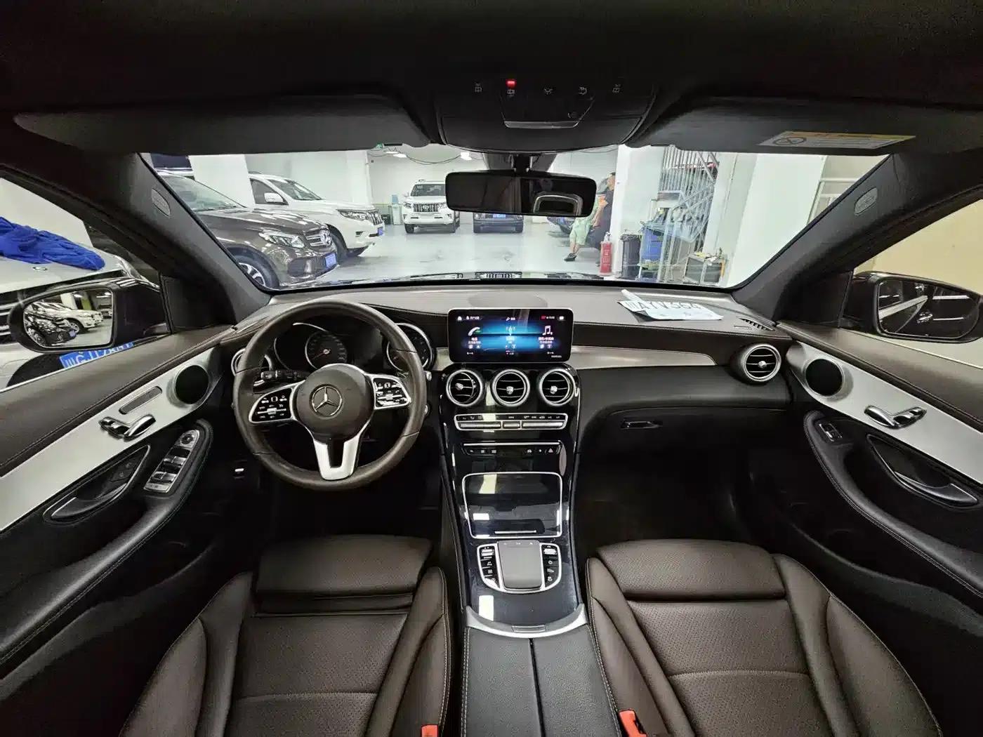2020 Mercedes-Benz GLC 260 L 4MATIC Dynamic — миниатюра 10