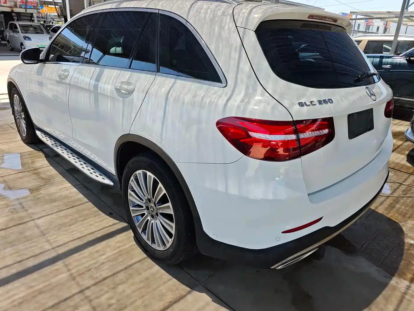 2017 Mercedes-Benz GLC 260 4MATIC Dynamic — миниатюра 4