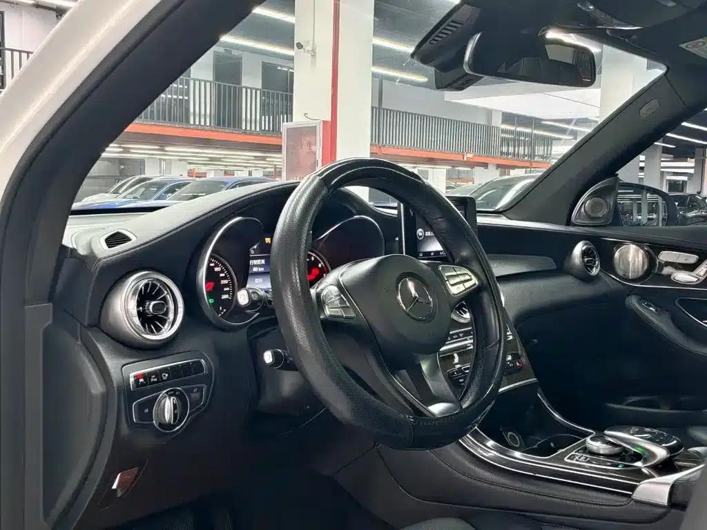 2016 Mercedes-Benz GLC 260 4MATIC Luxury — миниатюра 5