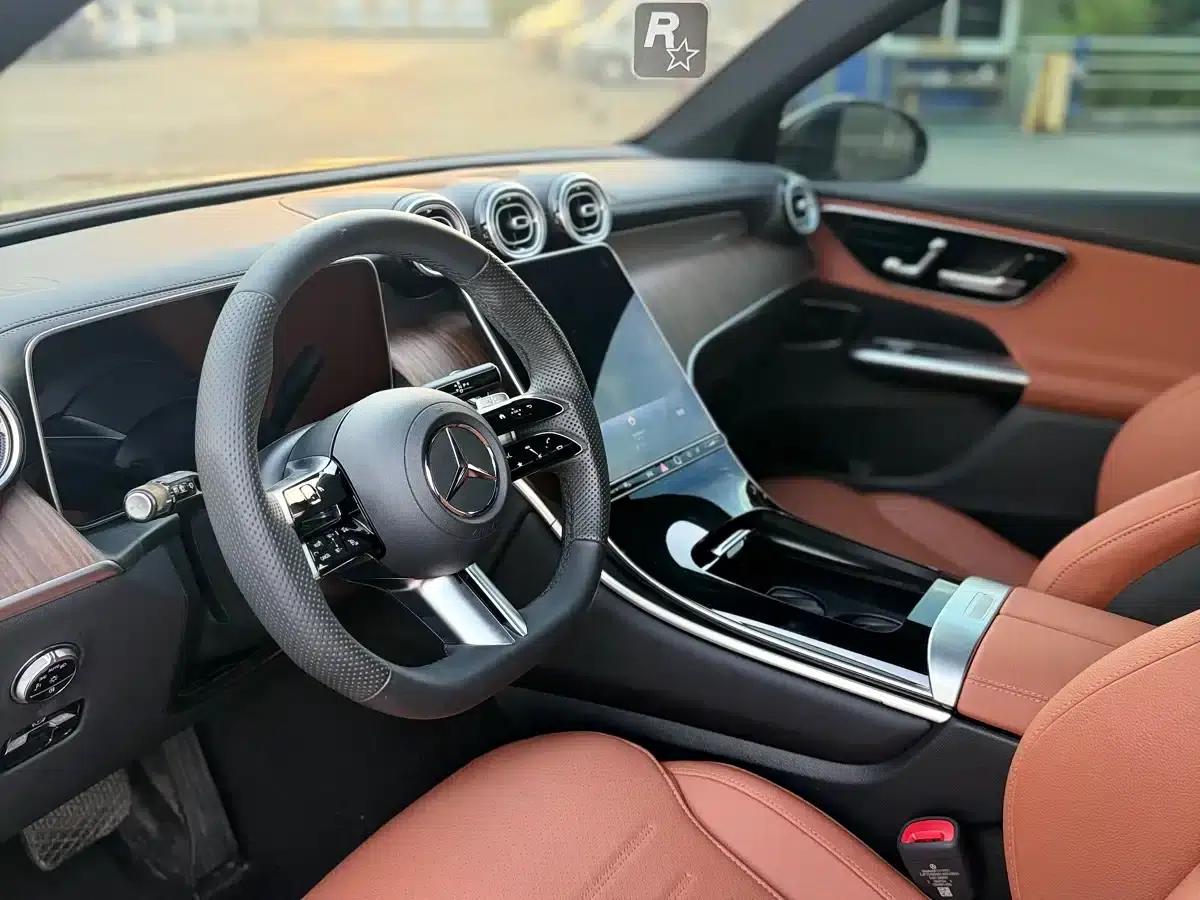 2024 Mercedes-Benz GLC 300 L 4MATIC Dynamic 5-seater — миниатюра 2