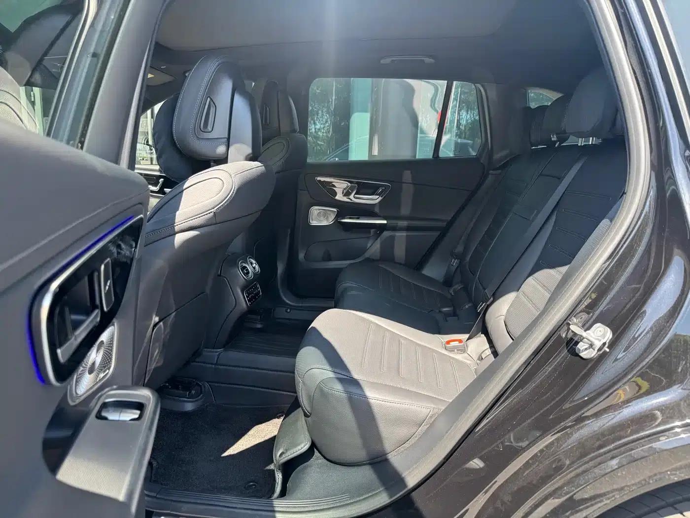 Mercedes-Benz GLC 2023 Facelift GLC 300 L 4MATIC Luxury 5-Seater — миниатюра 12