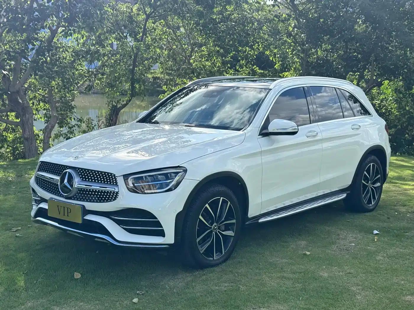 2020 Mercedes-Benz GLC 300 L 4MATIC Dynamic — миниатюра 1