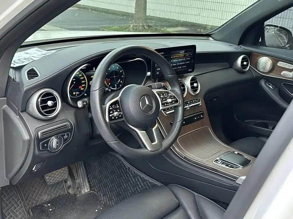 2021 Mercedes-Benz GLC 300 L 4MATIC Dynamic — миниатюра 7