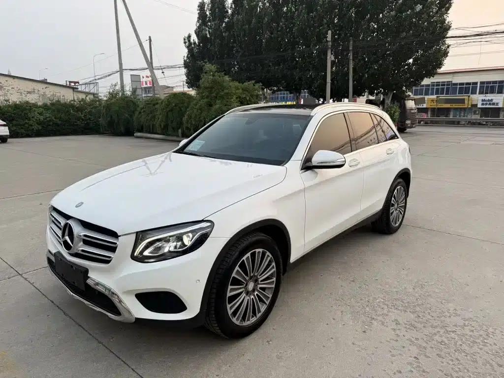 2017 Mercedes-Benz GLC 260 4MATIC Luxury — миниатюра 1