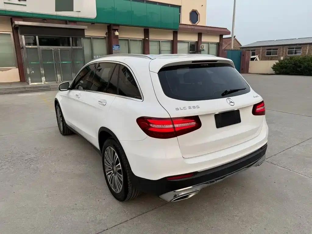 2017 Mercedes-Benz GLC 260 4MATIC Luxury — миниатюра 4