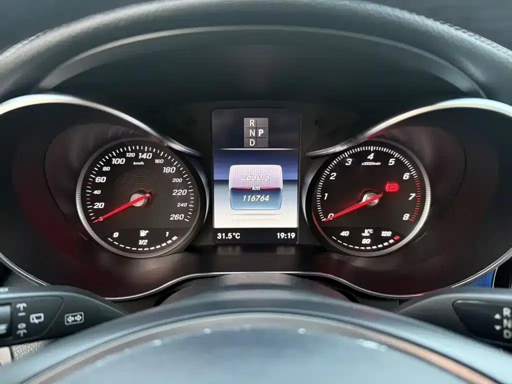 2017 Mercedes-Benz GLC 260 4MATIC Luxury — миниатюра 9