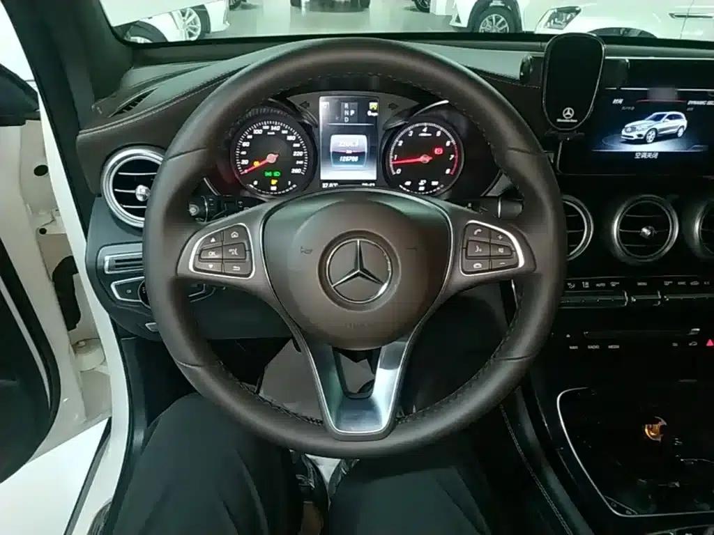 2016 Mercedes-Benz GLC 200 4MATIC — миниатюра 11