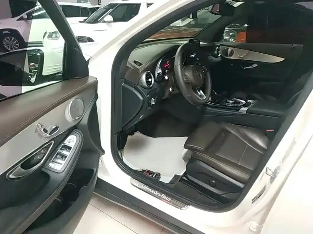 2016 Mercedes-Benz GLC 200 4MATIC — миниатюра 16