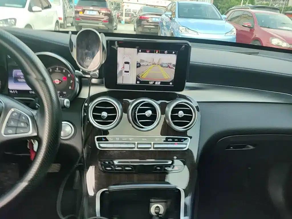 2017 Mercedes-Benz GLC 260 4MATIC Dynamic — миниатюра 13