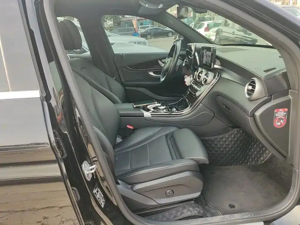 2017 Mercedes-Benz GLC 260 4MATIC Dynamic — миниатюра 25