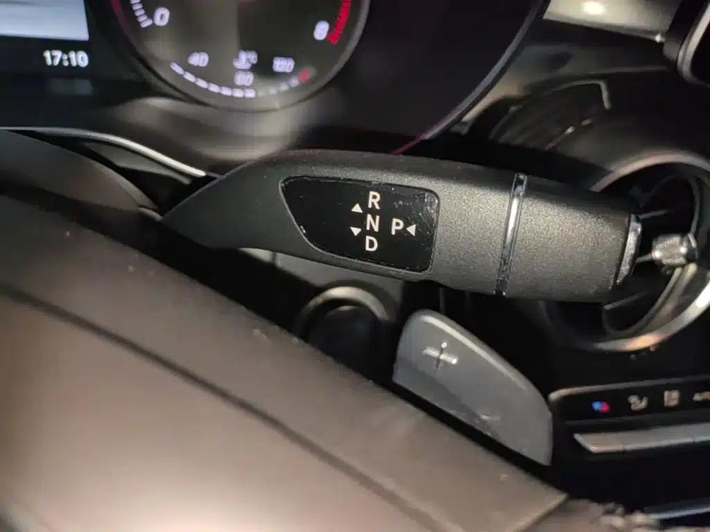 2017 Mercedes-Benz GLC 260 4MATIC Luxury — миниатюра 14