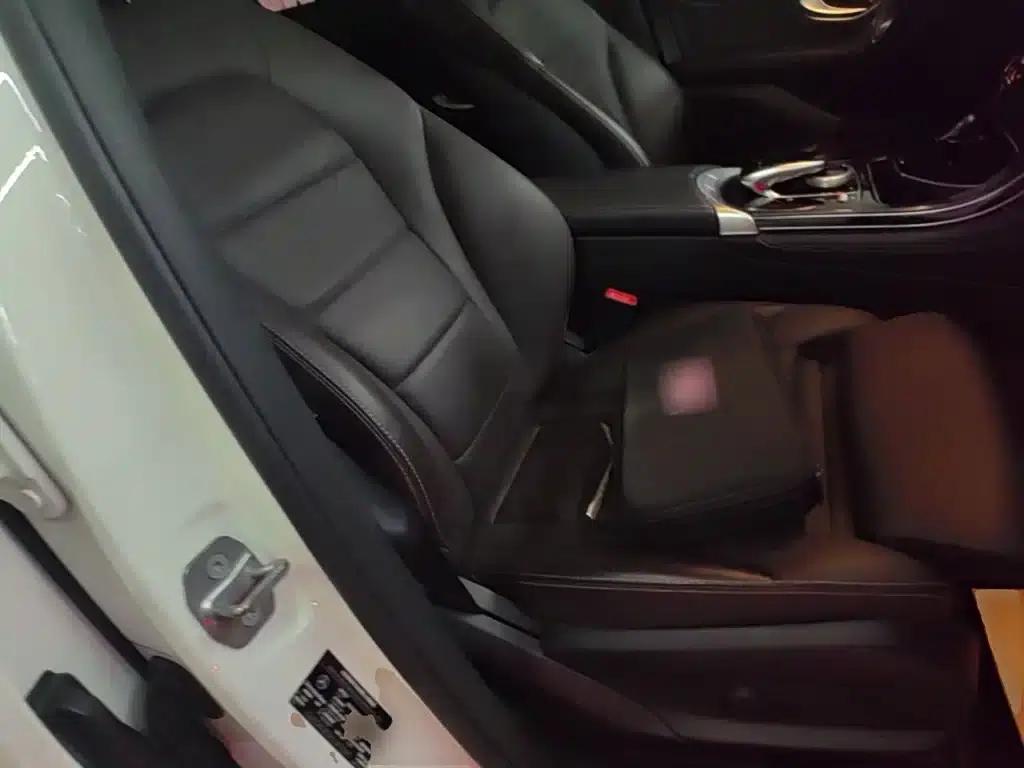 2017 Mercedes-Benz GLC 260 4MATIC Luxury — миниатюра 25